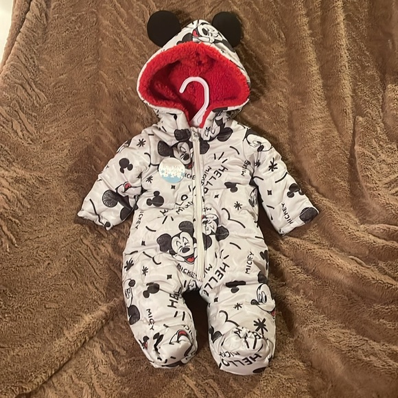Disney Mickey Mouse Infant Snowsuit 0/3 month. Brand new.Cute ears on hood. - Picture 1 of 7